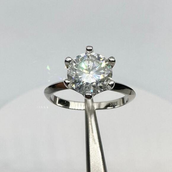 Moissanite Diamond Engagement Ring 2 Ct Six Prong Round Cut 18K GRA Size 7 - Picture 4 of 12